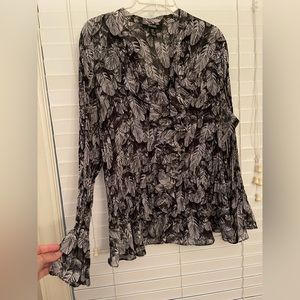 Plus size ruffled blouse black white white feathers